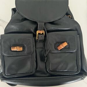 Gucci Black Backpack Sleek Design